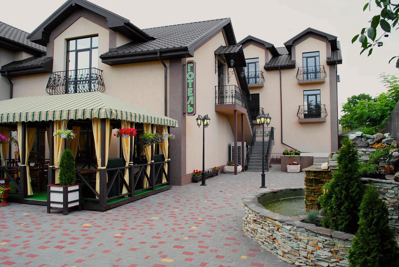 Hotel Restaurant Complex Roman'S Vishenki (Kiev) Exterior foto