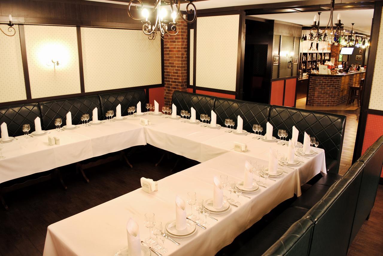 Hotel Restaurant Complex Roman'S Vishenki (Kiev) Exterior foto
